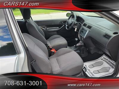 2005 Ford Focus ZX3 SE   - Photo 13 - Midlothian, IL 60445