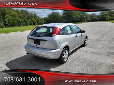 2005 Ford Focus ZX3 SE   - Photo 6 - Midlothian, IL 60445