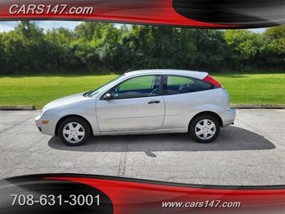 2005 Ford Focus ZX3 SE   - Photo 2 - Midlothian, IL 60445