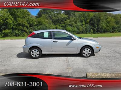 2005 Ford Focus ZX3 SE   - Photo 5 - Midlothian, IL 60445