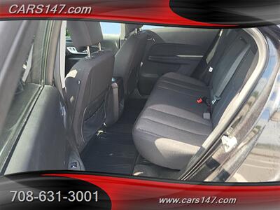 2012 Chevrolet Equinox LT   - Photo 10 - Midlothian, IL 60445