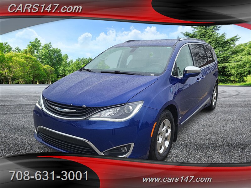 2018 Chrysler Pacifica Hybrid Limited - Photo 1 - Midlothian, IL 60445