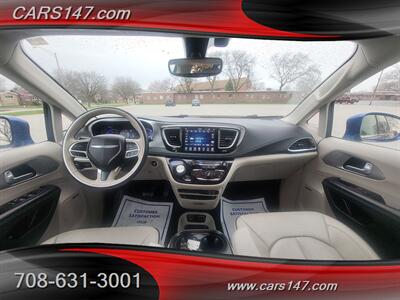 2018 Chrysler Pacifica Hybrid Limited   - Photo 20 - Midlothian, IL 60445