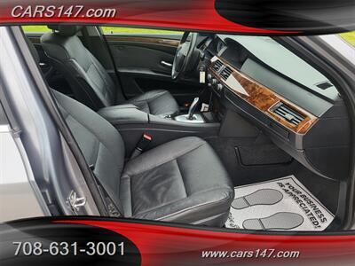 2010 BMW 5 Series 528i xDrive - Photo 11 - Midlothian, IL 60445