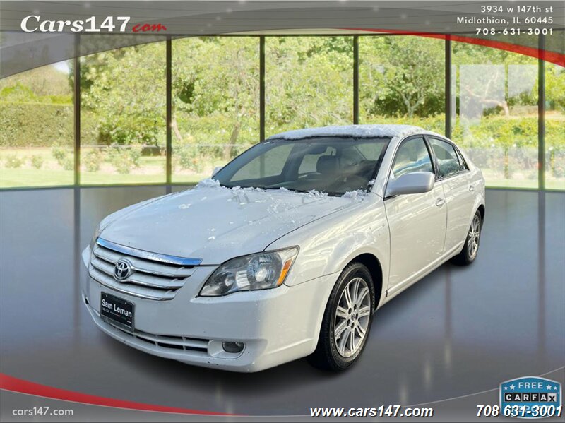 Toyota Avalon's photo