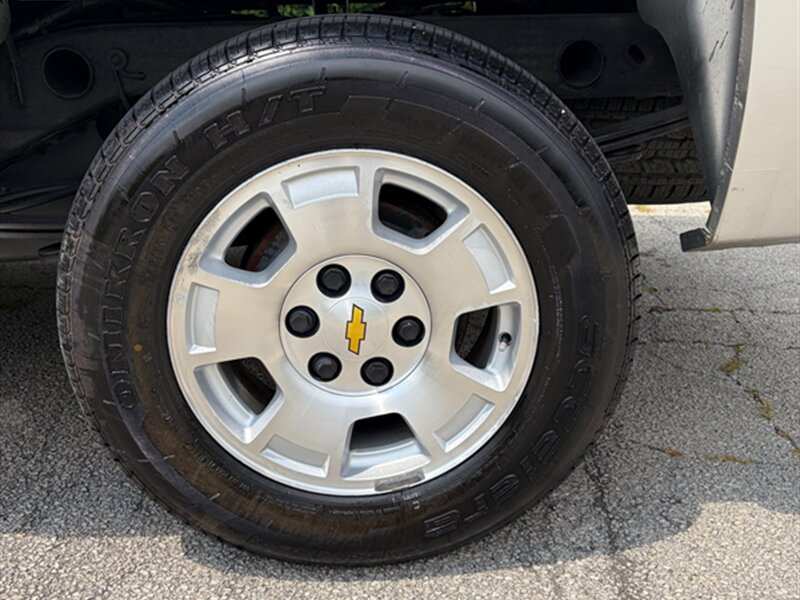 2010 Chevrolet Silverado 1500 LT - Photo 24 - Midlothian, IL 60445
