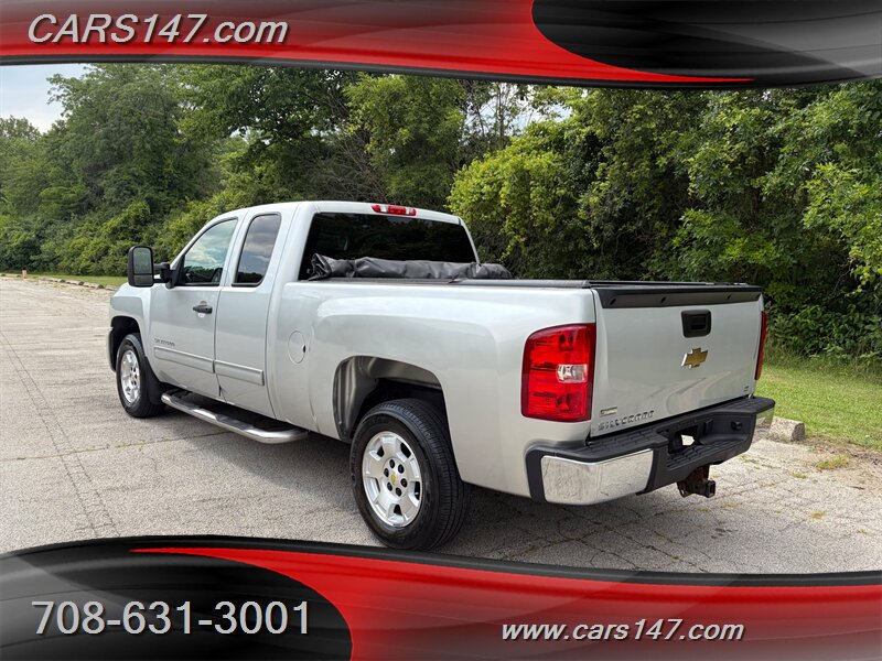 2010 Chevrolet Silverado 1500 LT - Photo 2 - Midlothian, IL 60445