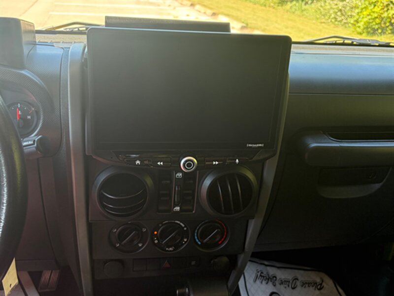 2007 Jeep Wrangler Unlimited X - Photo 14 - Midlothian, IL 60445