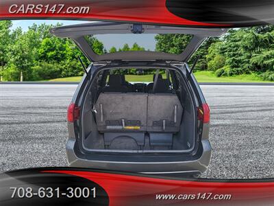 2005 Toyota Sienna CE 7 Passenger   - Photo 11 - Midlothian, IL 60445