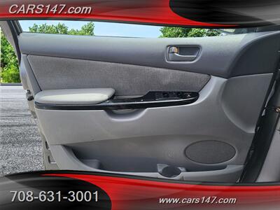 2005 Toyota Sienna CE 7 Passenger   - Photo 17 - Midlothian, IL 60445