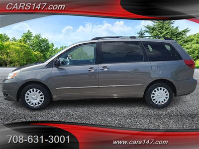 2005 Toyota Sienna CE 7 Passenger   - Photo 2 - Midlothian, IL 60445
