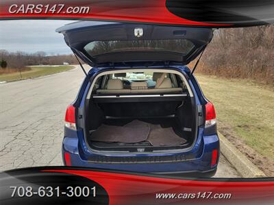 2010 Subaru Outback 3.6R Premium   - Photo 9 - Midlothian, IL 60445