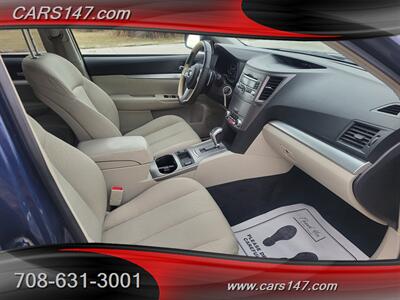 2010 Subaru Outback 3.6R Premium   - Photo 11 - Midlothian, IL 60445