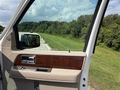 2014 Lincoln Navigator   - Photo 25 - Midlothian, IL 60445