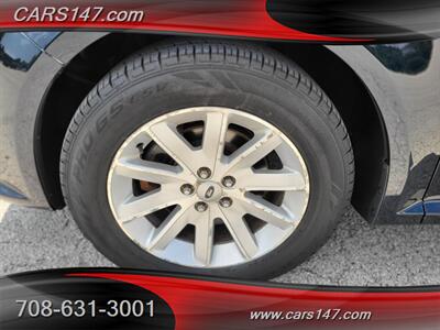 2009 Ford Flex SEL   - Photo 10 - Midlothian, IL 60445