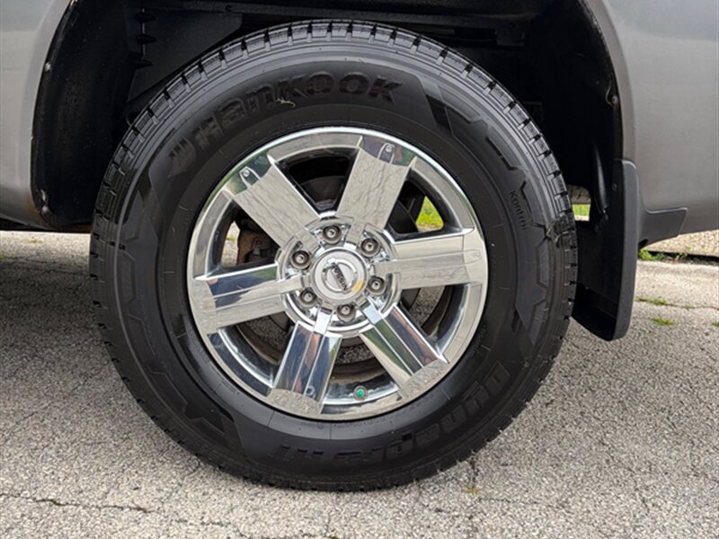2014 Nissan Titan SV - Photo 27 - Midlothian, IL 60445
