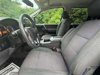 2014 Nissan Titan SV - Photo 15 - Midlothian, IL 60445