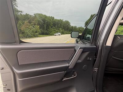 2014 Nissan Titan SV - Photo 23 - Midlothian, IL 60445