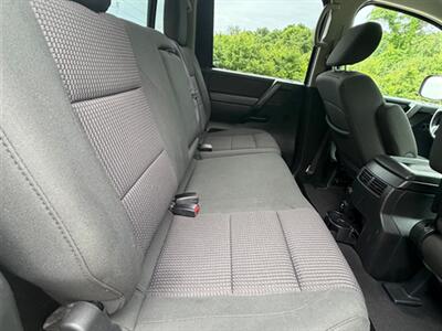 2014 Nissan Titan SV - Photo 17 - Midlothian, IL 60445