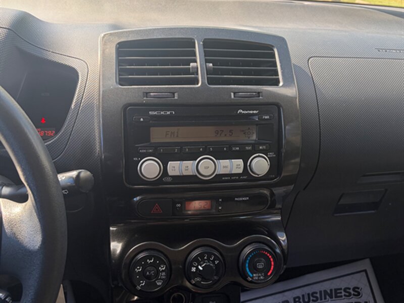 2009 Scion xD - Photo 14 - Midlothian, IL 60445