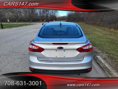 2014 Ford Focus SE   - Photo 7 - Midlothian, IL 60445