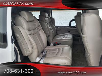 2005 Chevrolet Astro Hightop Conversion   - Photo 12 - Midlothian, IL 60445