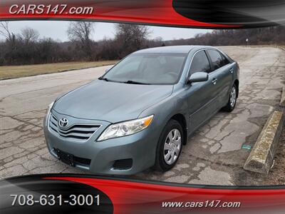 2010 Toyota Camry LE   - Photo 1 - Midlothian, IL 60445