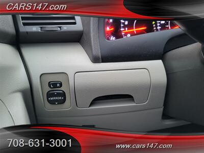 2010 Toyota Camry LE   - Photo 19 - Midlothian, IL 60445