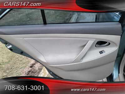 2010 Toyota Camry LE   - Photo 24 - Midlothian, IL 60445