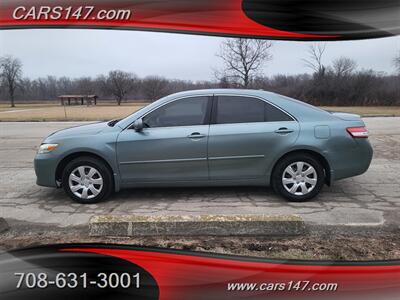 2010 Toyota Camry LE   - Photo 3 - Midlothian, IL 60445