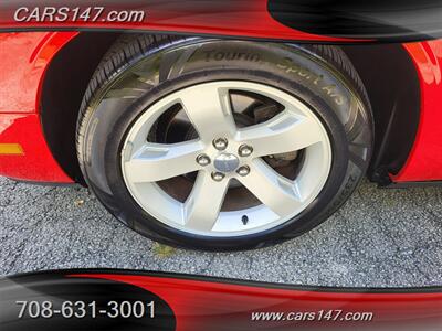 2014 Dodge Challenger SXT   - Photo 23 - Midlothian, IL 60445