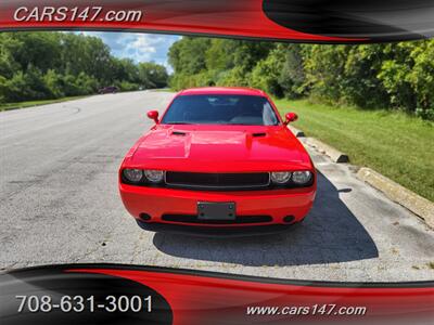 2014 Dodge Challenger SXT   - Photo 3 - Midlothian, IL 60445