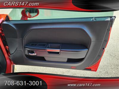 2014 Dodge Challenger SXT   - Photo 14 - Midlothian, IL 60445