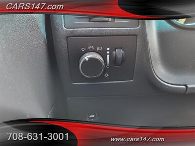 2014 Dodge Challenger SXT   - Photo 16 - Midlothian, IL 60445