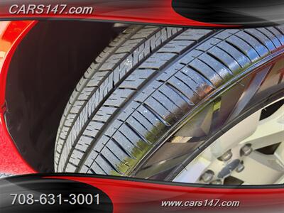 2014 Dodge Challenger SXT   - Photo 26 - Midlothian, IL 60445