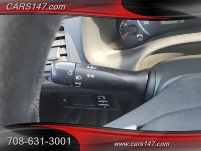 2013 Toyota Corolla LE   - Photo 16 - Midlothian, IL 60445