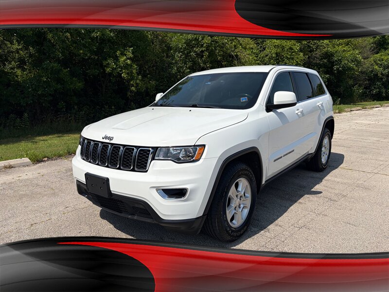 2017 Jeep Grand Cherokee Laredo   - Photo 1 - Midlothian, IL 60445