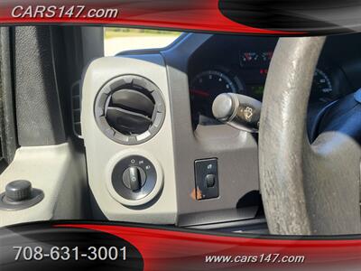 2016 Ford E-350 SD   - Photo 17 - Midlothian, IL 60445