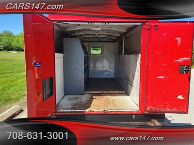 2016 Ford E-350 SD   - Photo 10 - Midlothian, IL 60445