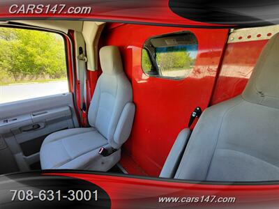 2016 Ford E-350 SD   - Photo 21 - Midlothian, IL 60445