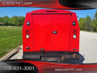 2016 Ford E-350 SD   - Photo 8 - Midlothian, IL 60445