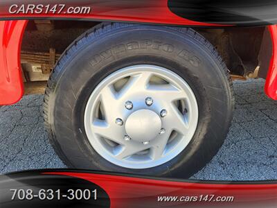2016 Ford E-350 SD   - Photo 27 - Midlothian, IL 60445