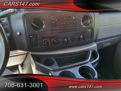 2016 Ford E-350 SD   - Photo 18 - Midlothian, IL 60445