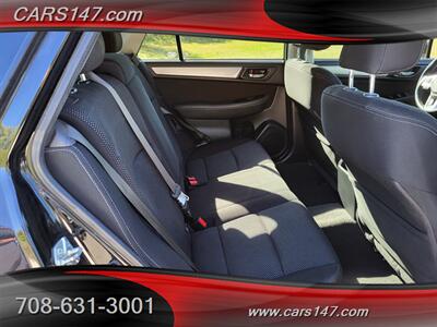 2016 Subaru Outback 2.5i Premium   - Photo 17 - Midlothian, IL 60445
