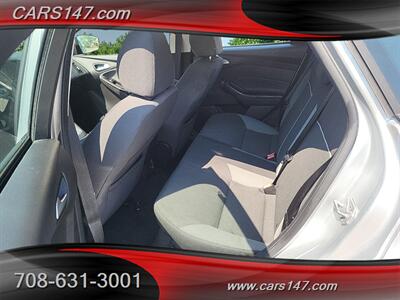 2013 Ford Focus SE   - Photo 10 - Midlothian, IL 60445