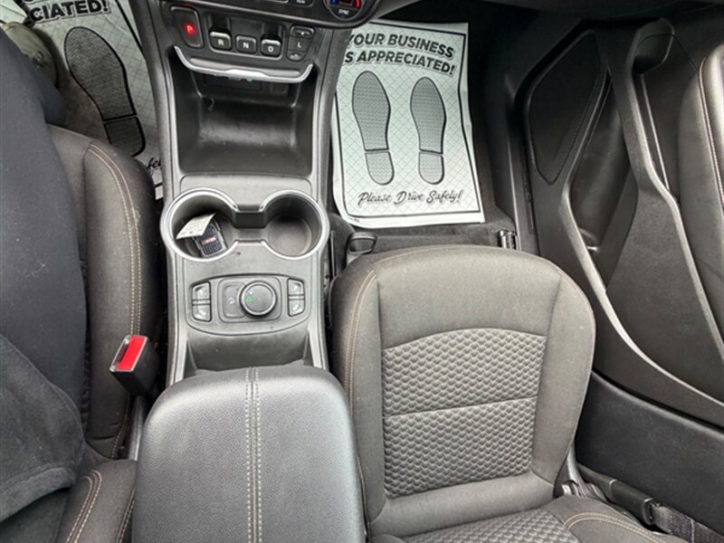 2019 GMC Terrain SLE - Photo 15 - Midlothian, IL 60445