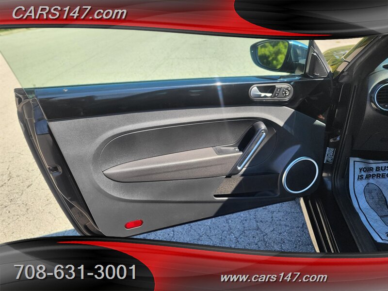 2013 Volkswagen Beetle Turbo photo 12
