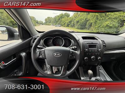 2012 Kia Sorento LX   - Photo 12 - Midlothian, IL 60445