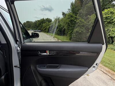 2012 Kia Sorento LX   - Photo 24 - Midlothian, IL 60445