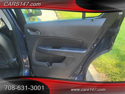2017 Chevrolet Equinox LS   - Photo 16 - Midlothian, IL 60445